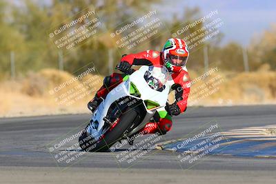 media/Jan-08-2022-SoCal Trackdays (Sat) [[1ec2777125]]/Turn 2 (150pm)/